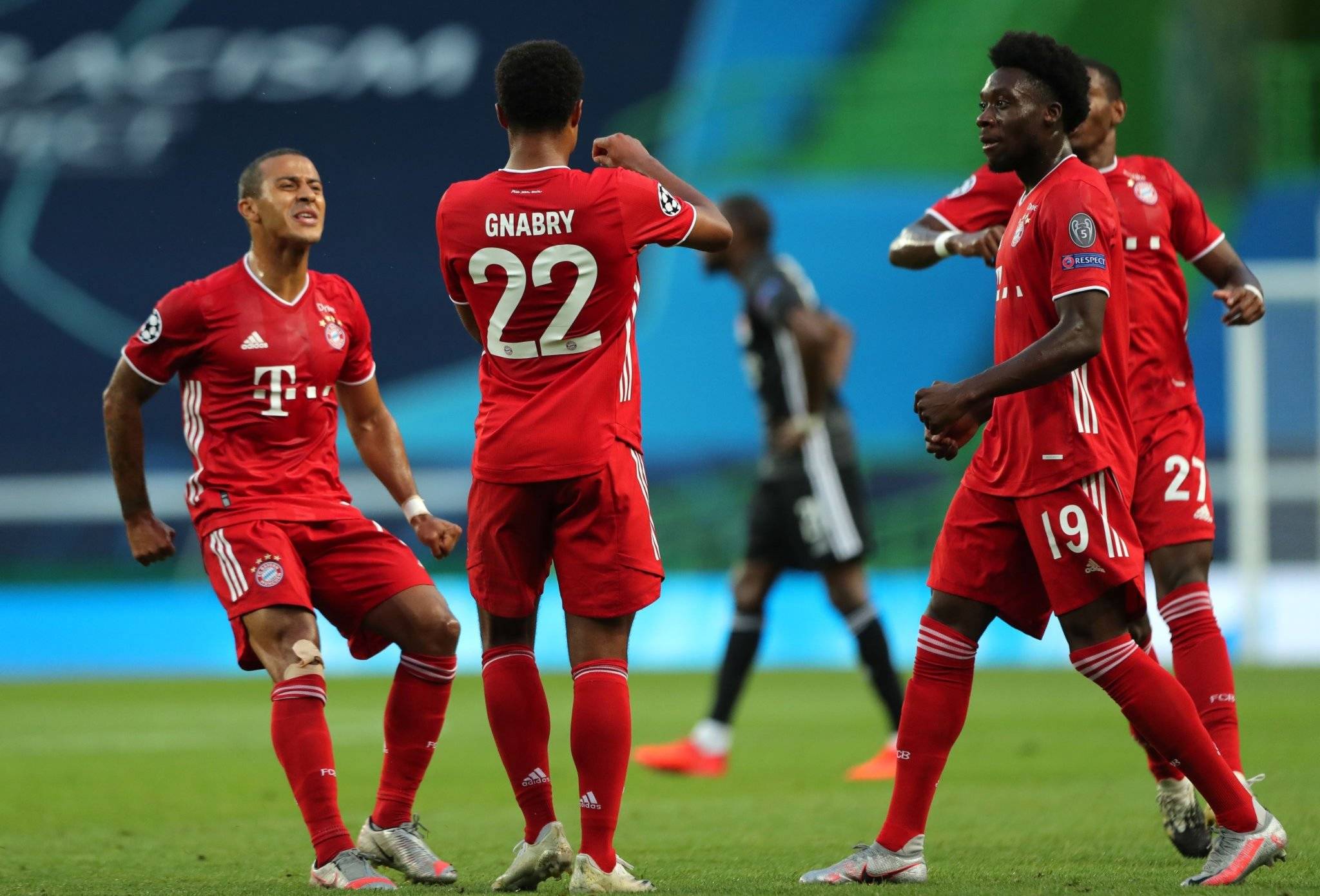 LOL英雄联盟投注竞猜-里昂爆冷瑞士，莱万三分雨点燃全场的简单介绍