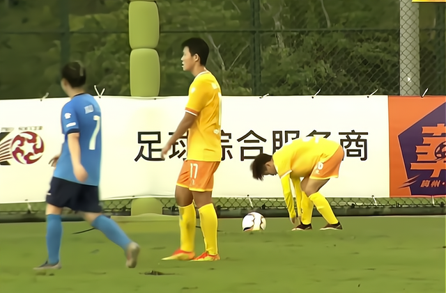 关于河南队在主场惨败于四川队，积分榜靠后的信息