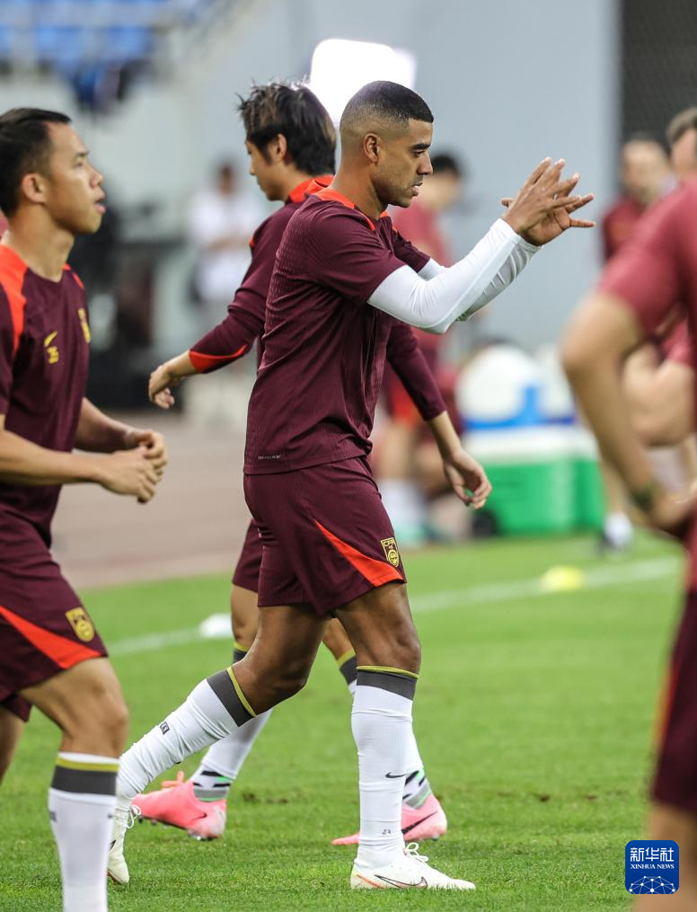 LOL英雄联盟投注平台-关于中国足球队在国际赛场上崭露头角的信息