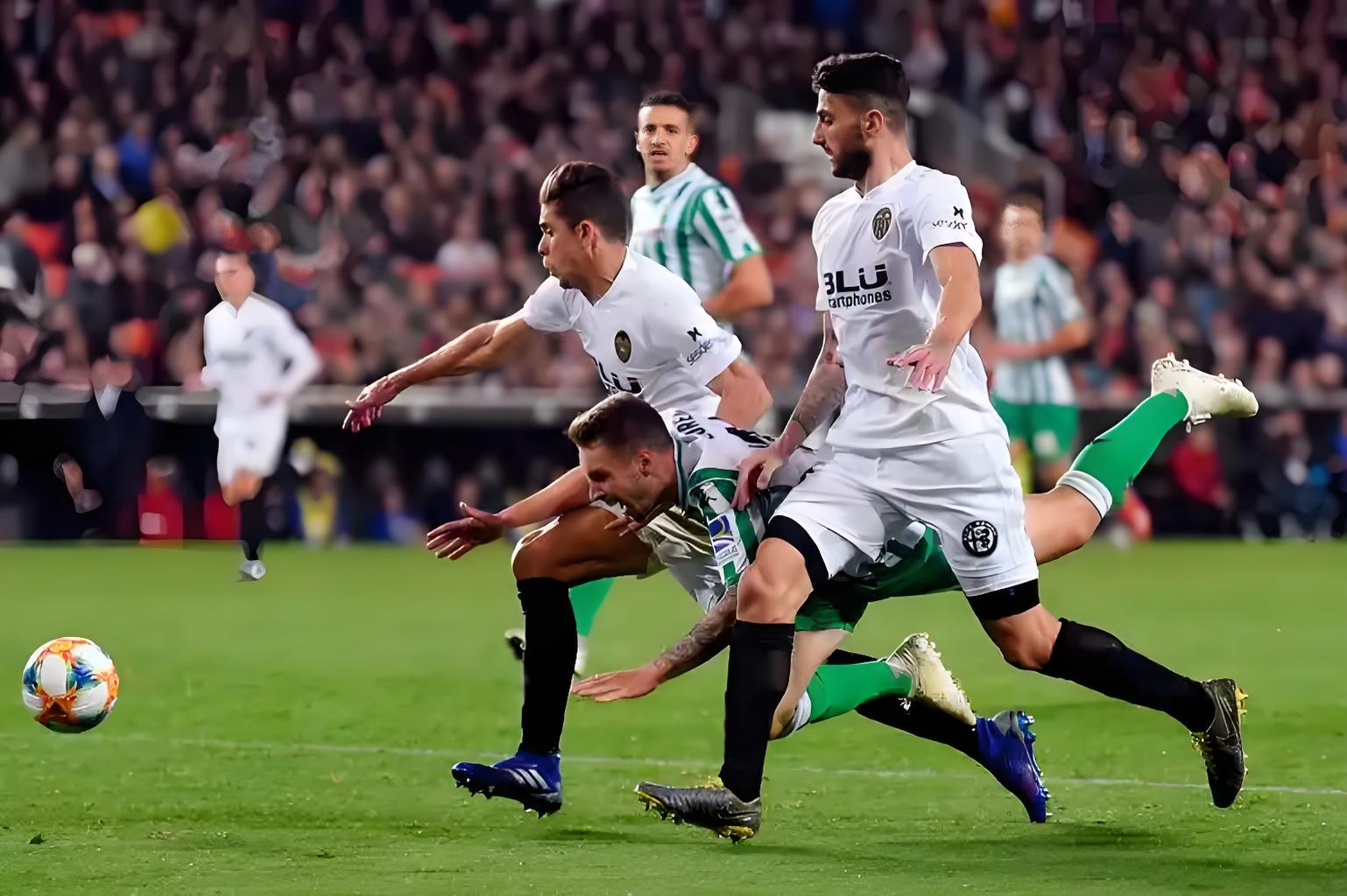 沃特福德将在主场对战曼城，备战工作有序的简单介绍