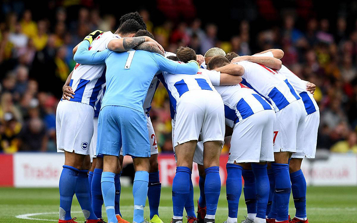 包含曼联客场难胜布莱顿，表现颇担忧引发质疑的词条