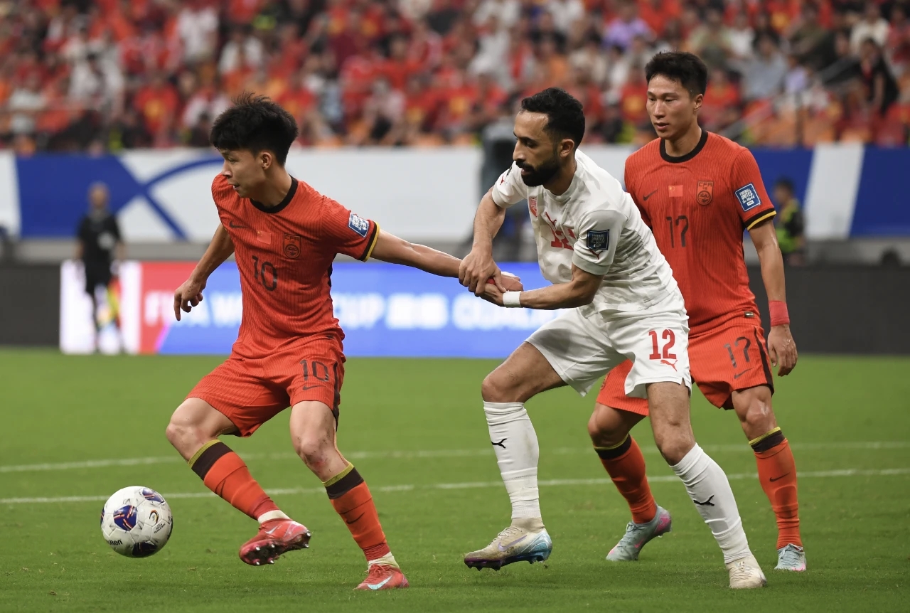 LPL赛事观看-精彩足球盛宴将启幕，球员备战战胜对手的简单介绍