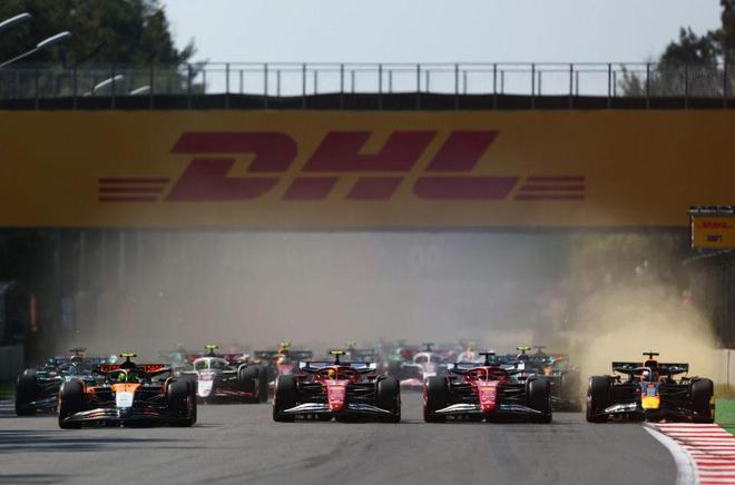 威廉姆斯险胜法拉利，塞恩斯刷新纪录的简单介绍